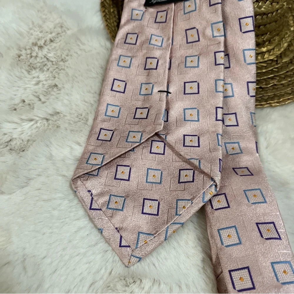 Jos. A. Bank‎ Pink Tie with Blue and Purple Squares